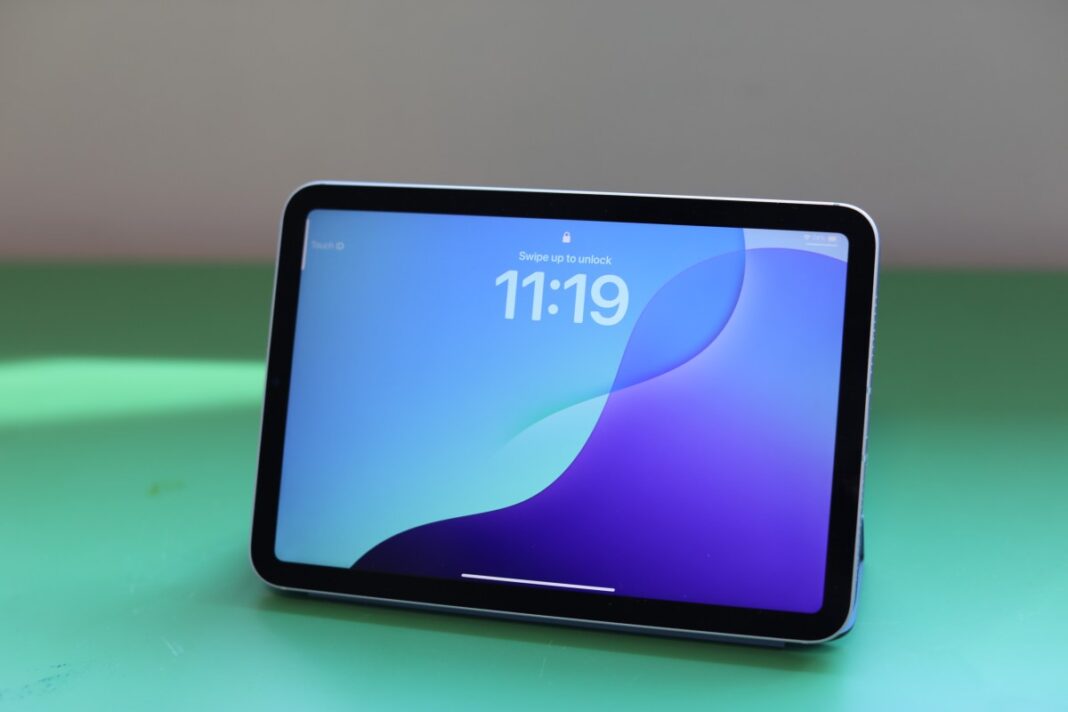 Apple is reportedly planning new iPad Pro and MacBook Pro releases early next year Apple is reportedly planning new iPad Pro and MacBook Pro releases early next year