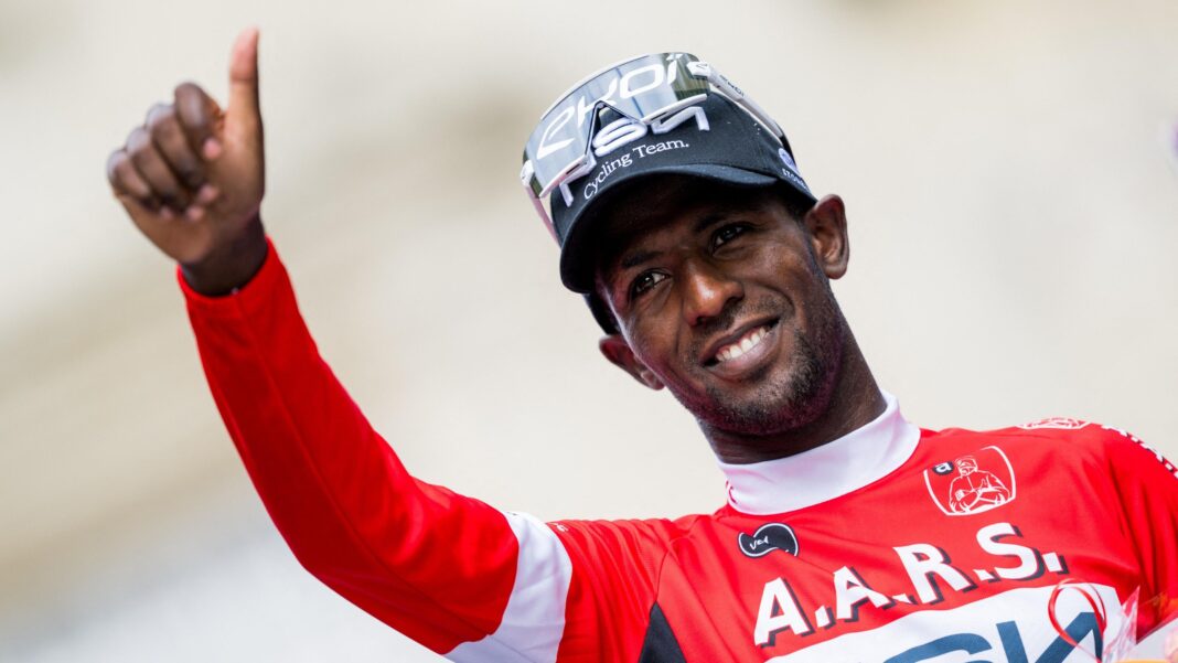 Tour de France fans urged to stay away because of wildfires Tour de France fans urged to stay away because of wildfires