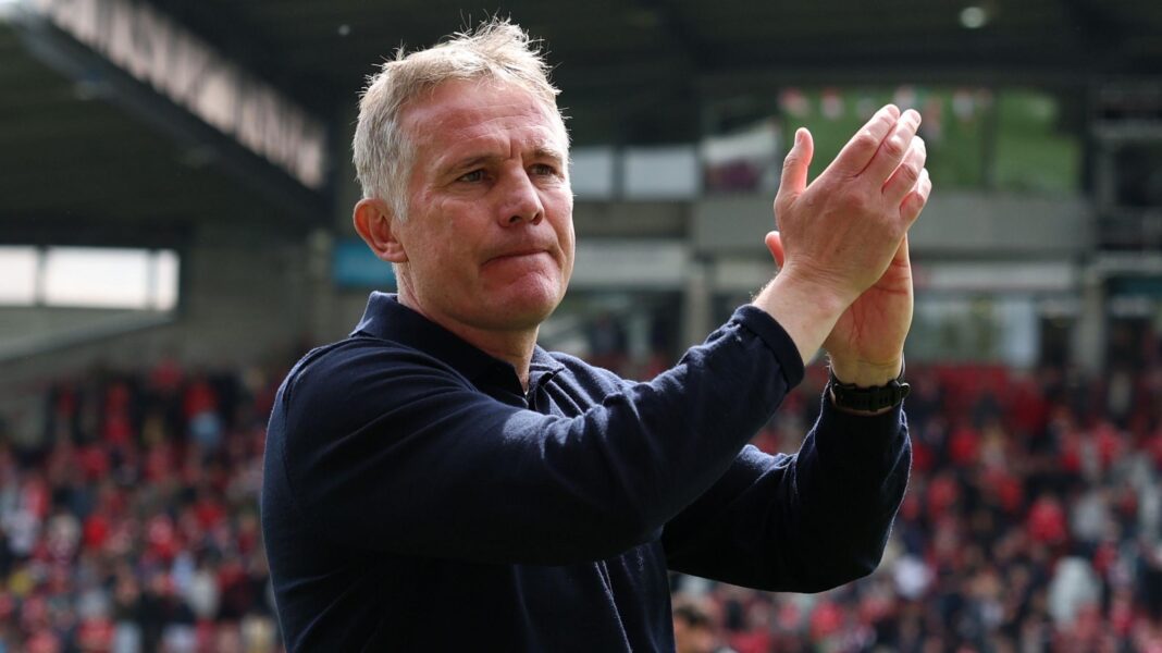 Wrexham to ‘hold nerve’ in transfer window – Parkinson Wrexham to ‘hold nerve’ in transfer window – Parkinson