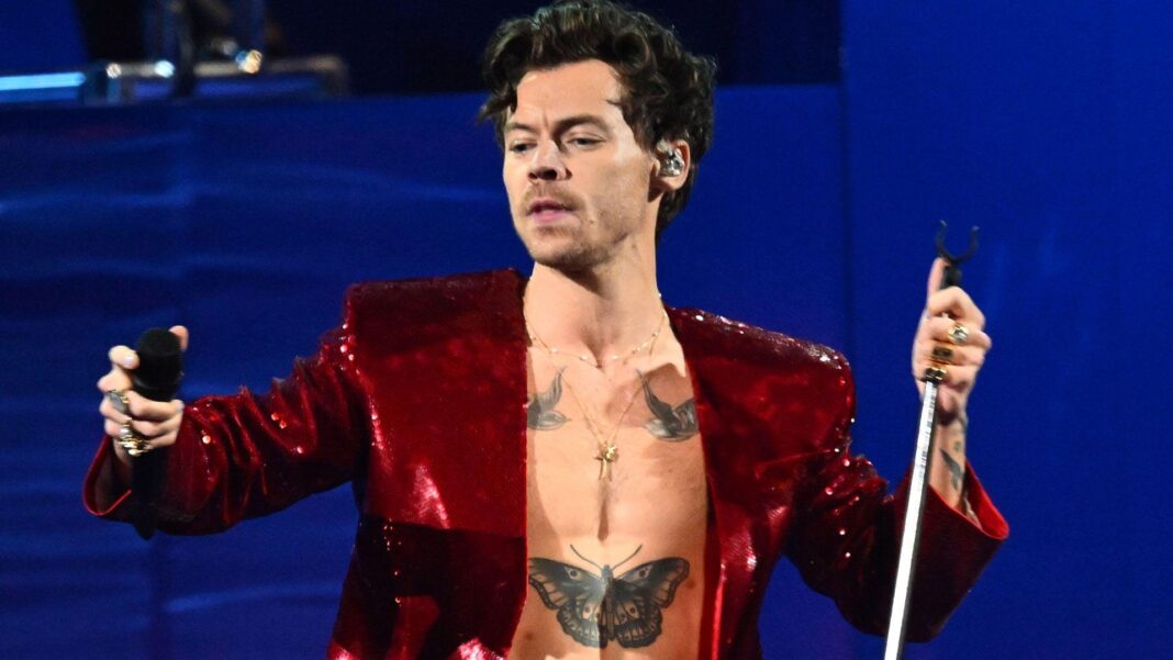 Harry Styles beats Taylor Swift’s and Coldplay’s Wembley records Harry Styles beats Taylor Swift’s and Coldplay’s Wembley records
