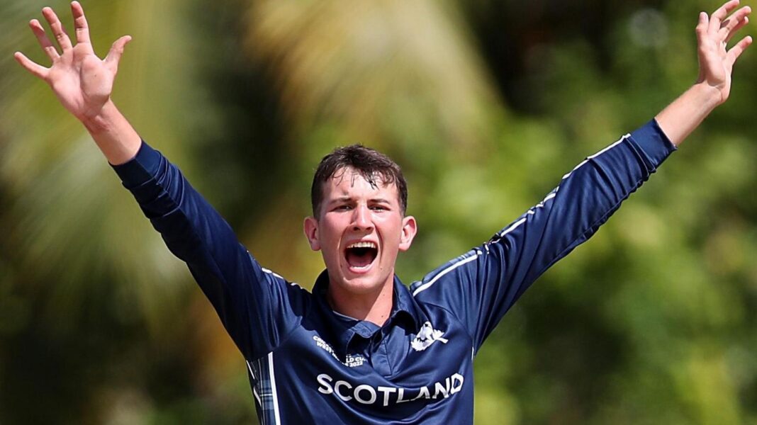 Robertson receives first Scotland call-up as Ihsan & Jones return Robertson receives first Scotland call-up as Ihsan & Jones return
