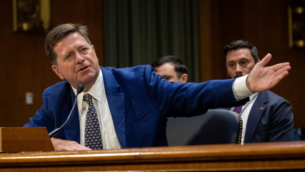 Trump’s new spy chief Jay Clayton confirmed by US Senate Trump’s new spy chief Jay Clayton confirmed by US Senate
