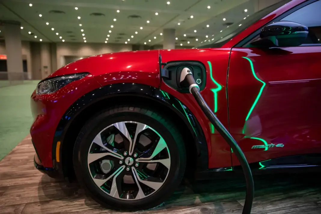 GM and Ford are talking less and less about EVs GM and Ford are talking less and less about EVs