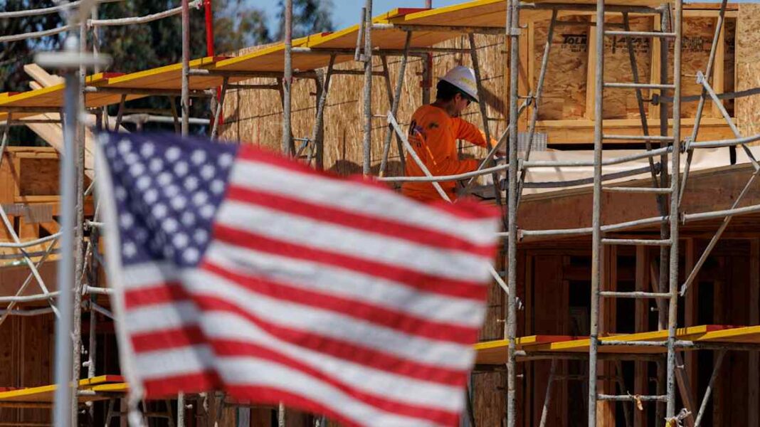 US economy grew less than expected at 1.5% rate in second quarter US economy grew less than expected at 1.5% rate in second quarter