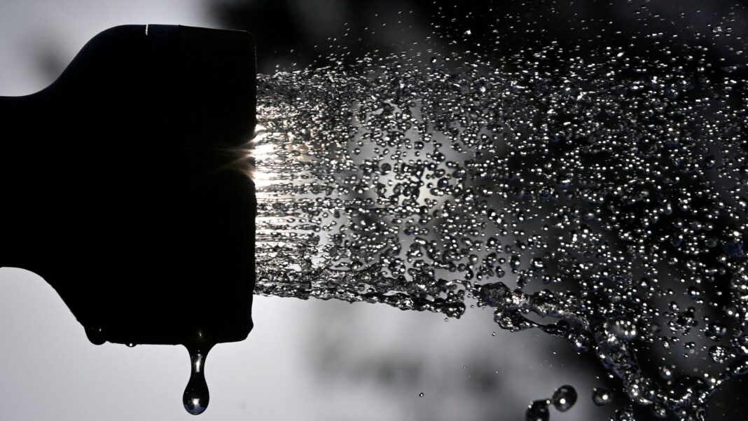 Hosepipe ban brought in for more people amid ‘decline in river levels’ Hosepipe ban brought in for more people amid ‘decline in river levels’