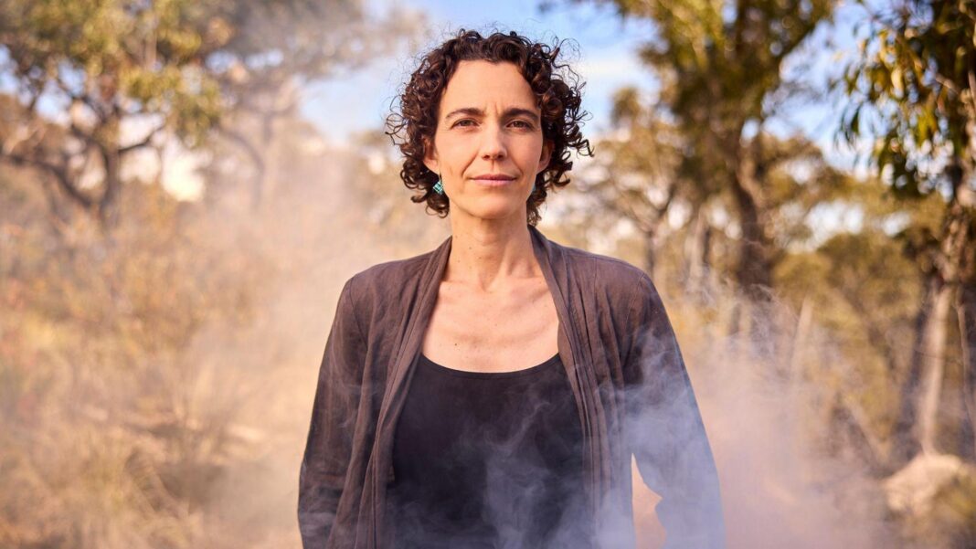 How Australia combines modern tech and Indigenous knowledge to fight fire How Australia combines modern tech and Indigenous knowledge to fight fire