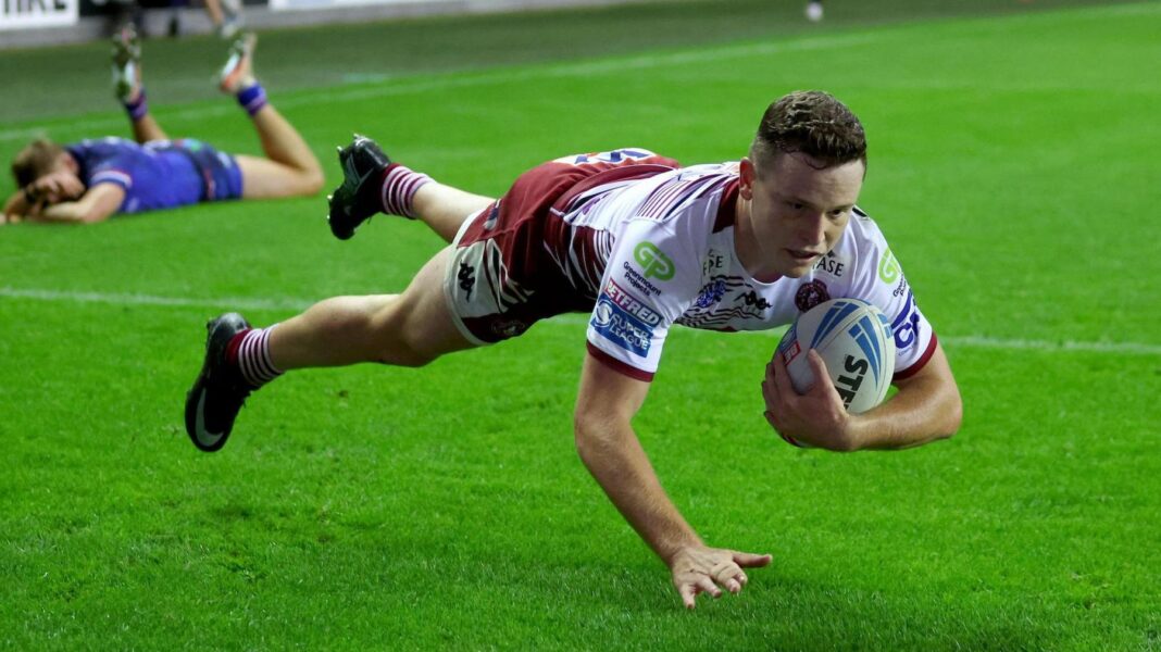 Wigan beat Wakefield to go top of Super League Wigan beat Wakefield to go top of Super League