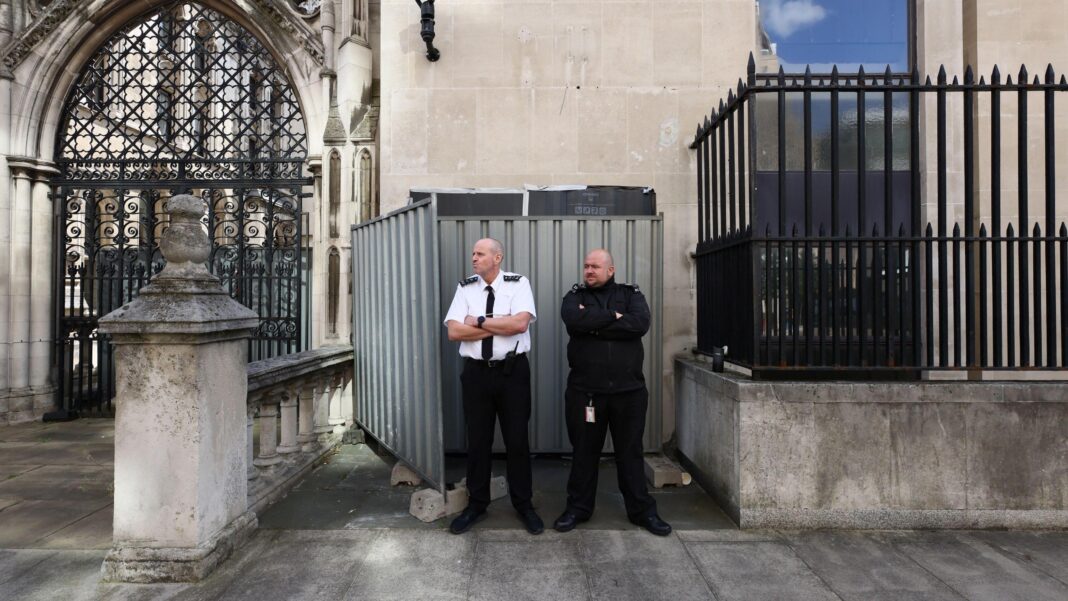 Banksy works cost public almost £150,000 Banksy works cost public almost £150,000