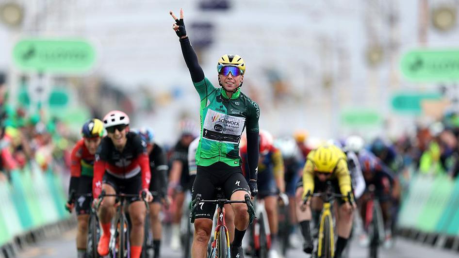 Rider ‘nearly hit’ by car on day one of Tour of Britain Women Rider ‘nearly hit’ by car on day one of Tour of Britain Women