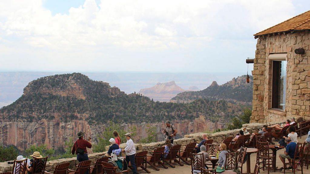 One dead and more than a dozen missing after ‘terrifying’ flash flood hits Grand Canyon One dead and more than a dozen missing after ‘terrifying’ flash flood hits Grand Canyon