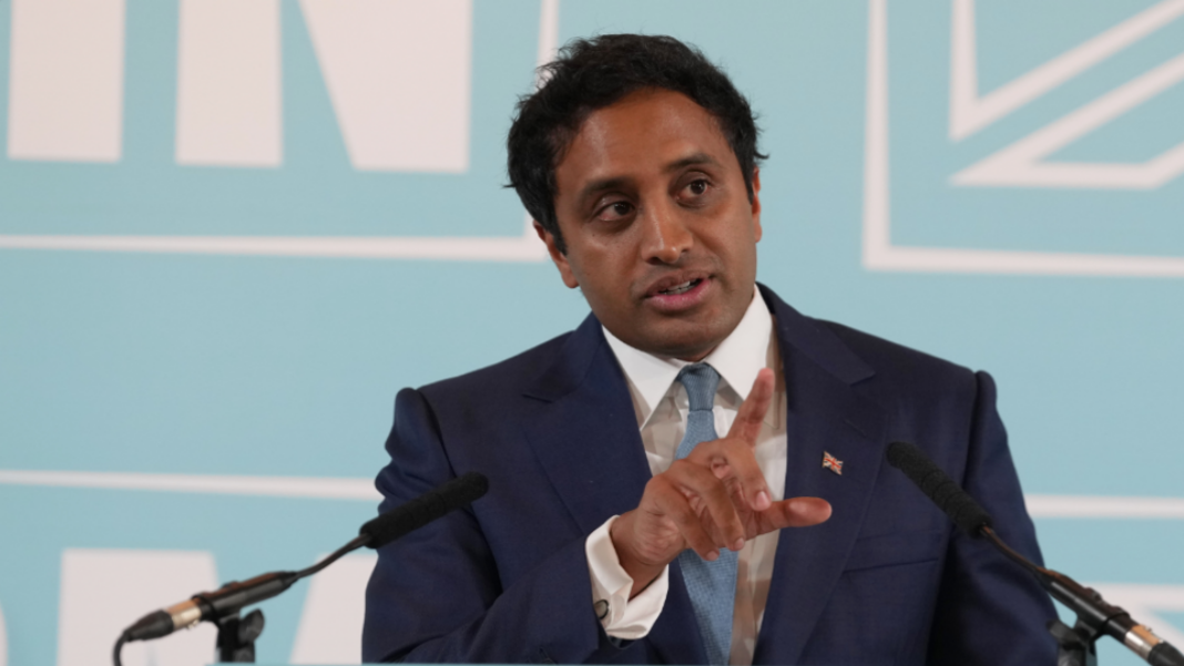 Reform pledges to reward public for illegal working tip-offs Reform pledges to reward public for illegal working tip-offs