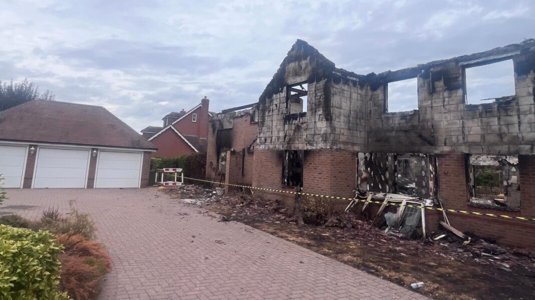 People who fled Stourbridge fires start to return home People who fled Stourbridge fires start to return home