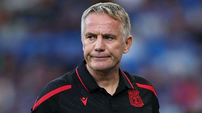 Wrexham boss Parkinson ‘probably under pressure’ for first time Wrexham boss Parkinson ‘probably under pressure’ for first time