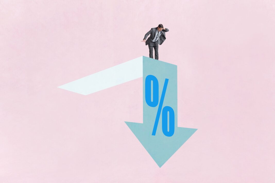 Earn high yields from specialist debt funds Earn high yields from specialist debt funds