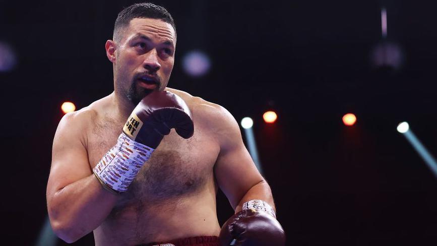 Joseph Parker in a boxing stance