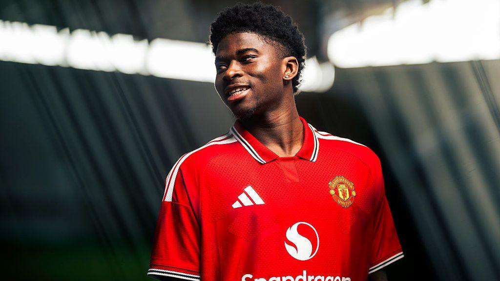 Baleba completes £70m Man Utd move from Brighton Baleba completes £70m Man Utd move from Brighton