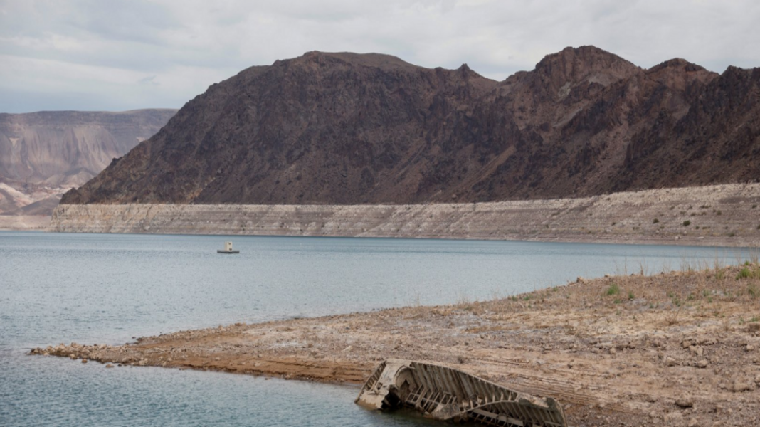 Apparent human remains found in US reservoir as water levels hit record low Apparent human remains found in US reservoir as water levels hit record low