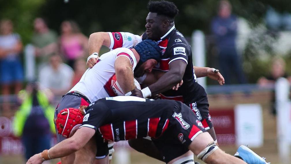 Action from Camborne v Cornish Pirates