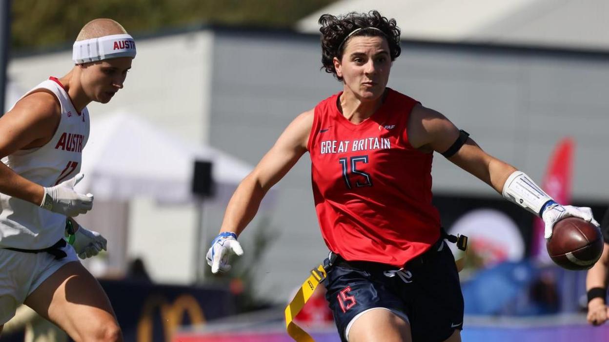 Emily Kemp runs the ball for Great Britain against Austria in the 2026 flag football World Championships