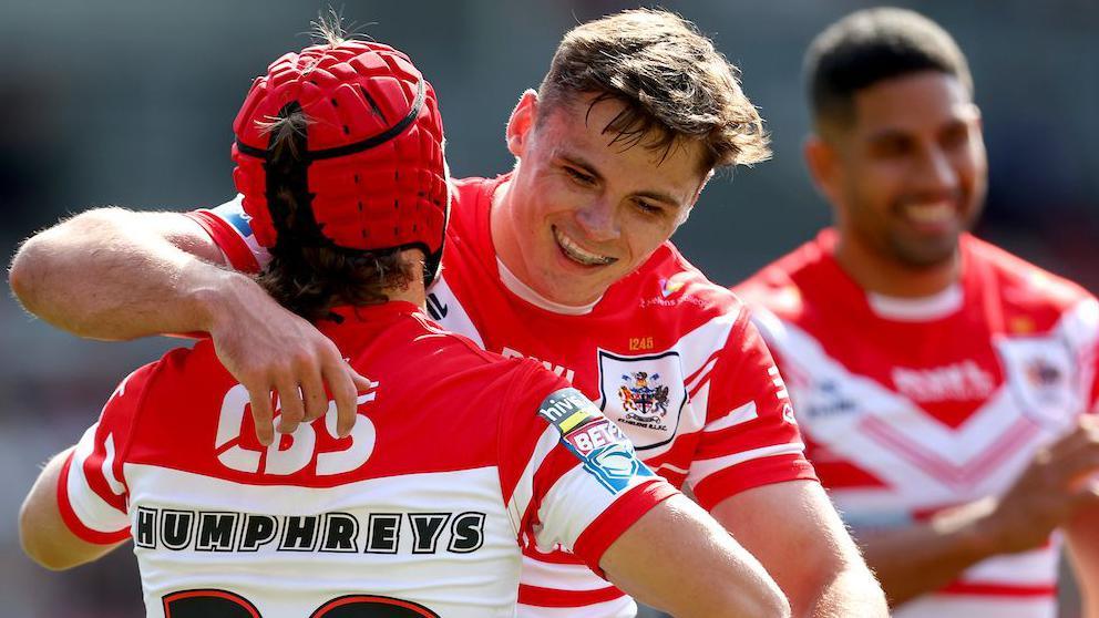 St Helens beat Castleford despite Hastings dismissal St Helens beat Castleford despite Hastings dismissal