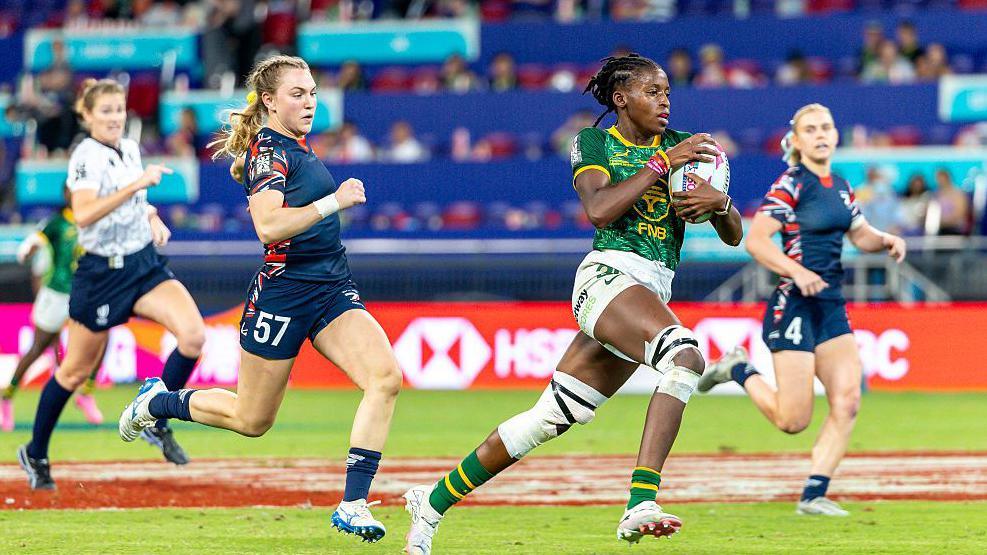 Great Britain women's sevens side chase back against South Africa