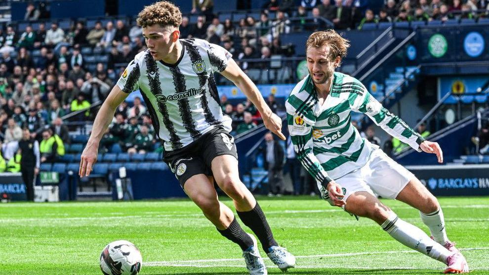 Jacob Devaney in action for St Mirren at Hampden