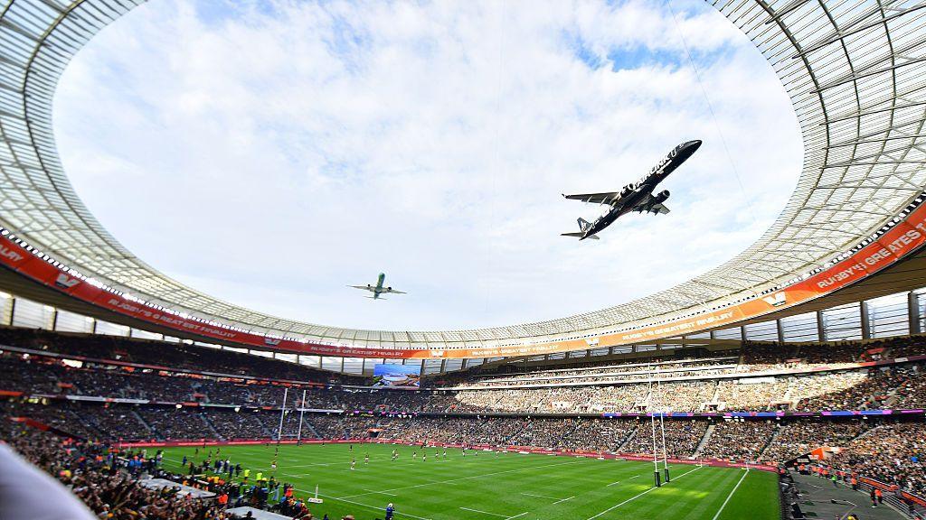 South African airline defends low-altitude aerial stunt over packed stadium South African airline defends low-altitude aerial stunt over packed stadium