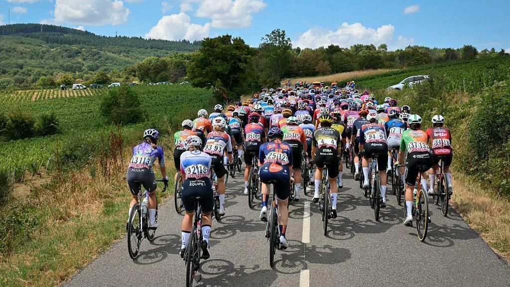 The Tour de France Femmes peloton