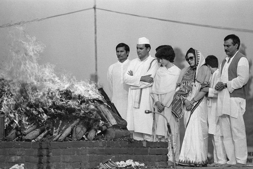 Indian Prime Minister Rajiv Gandhi, accompanied by his wife Sonia and his daughter Priyanka, attends the cremation of his mother, former Prime Minister Indira Gandhi, New Delhi, India, 3rd November 1984. Gandhi was assassinated by two of her own bodyguards on 31st October 1984.