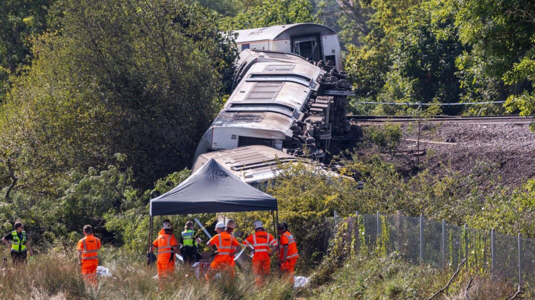 Rail investigators find track defect on approach to site of Lewes derailment, initial report says Rail investigators find track defect on approach to site of Lewes derailment, initial report says