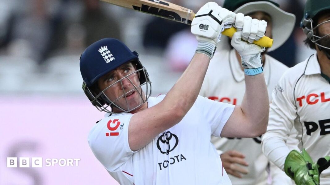Vaughan backs Lawrence for extended run in England team Vaughan backs Lawrence for extended run in England team