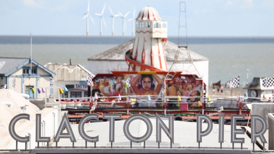 Polls open in Clacton by-election Polls open in Clacton by-election