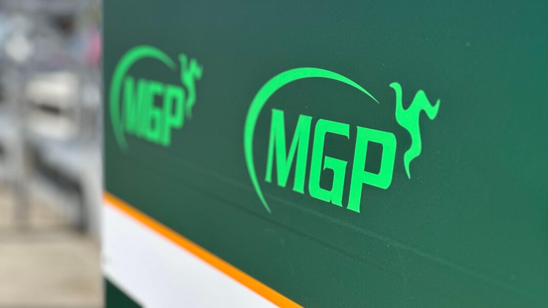 Rider dies after Manx Grand Prix qualifying crash Rider dies after Manx Grand Prix qualifying crash
