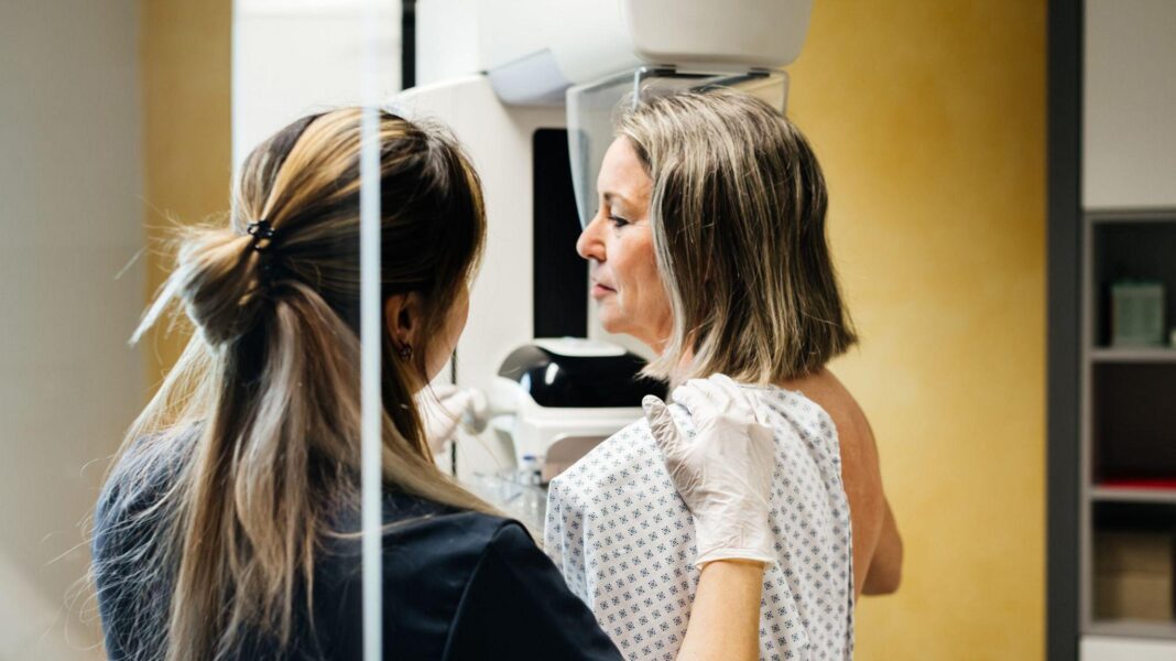 Breast cancer checks missing most women under 50 who are at risk, says study Breast cancer checks missing most women under 50 who are at risk, says study