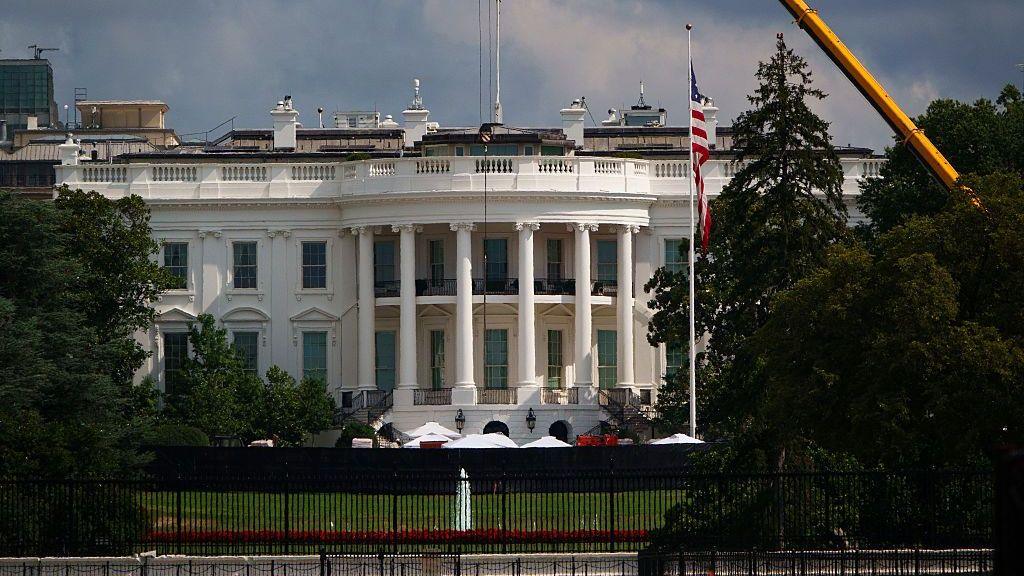 Ex-White House teleprompter operator ordered to pay $172,000 for Trump speech bets Ex-White House teleprompter operator ordered to pay $172,000 for Trump speech bets