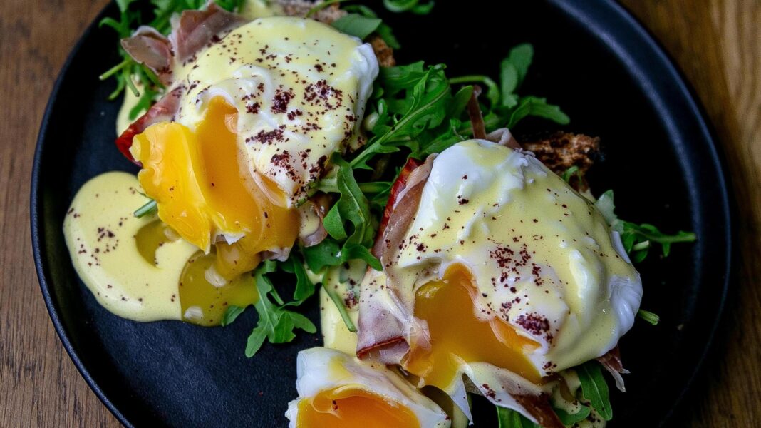 Under-fives and pregnant women told to avoid runny eggs when eating out over salmonella risk Under-fives and pregnant women told to avoid runny eggs when eating out over salmonella risk