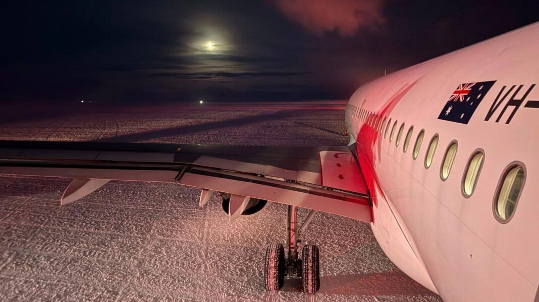 Australian aviation crew carries out daring midwinter Antarctica rescue Australian aviation crew carries out daring midwinter Antarctica rescue