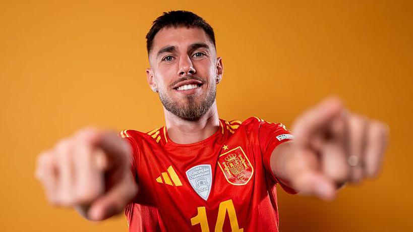 Crystal Palace and Spain defender Oscar Mingueza