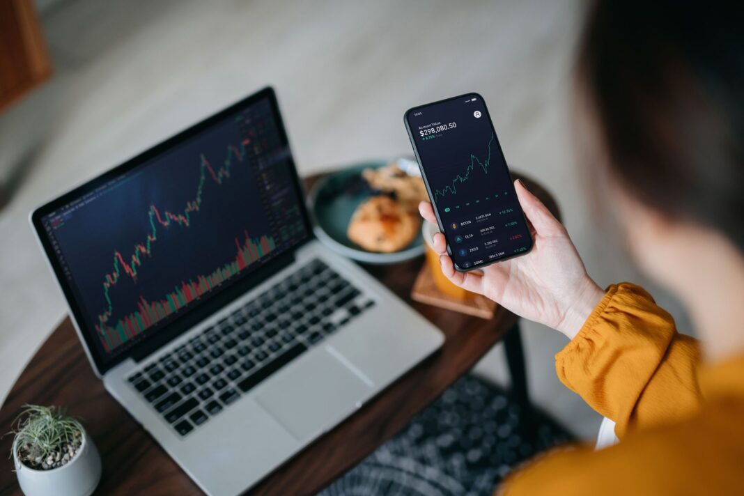 What your fund’s top 10 holdings don’t tell you What your fund’s top 10 holdings don’t tell you