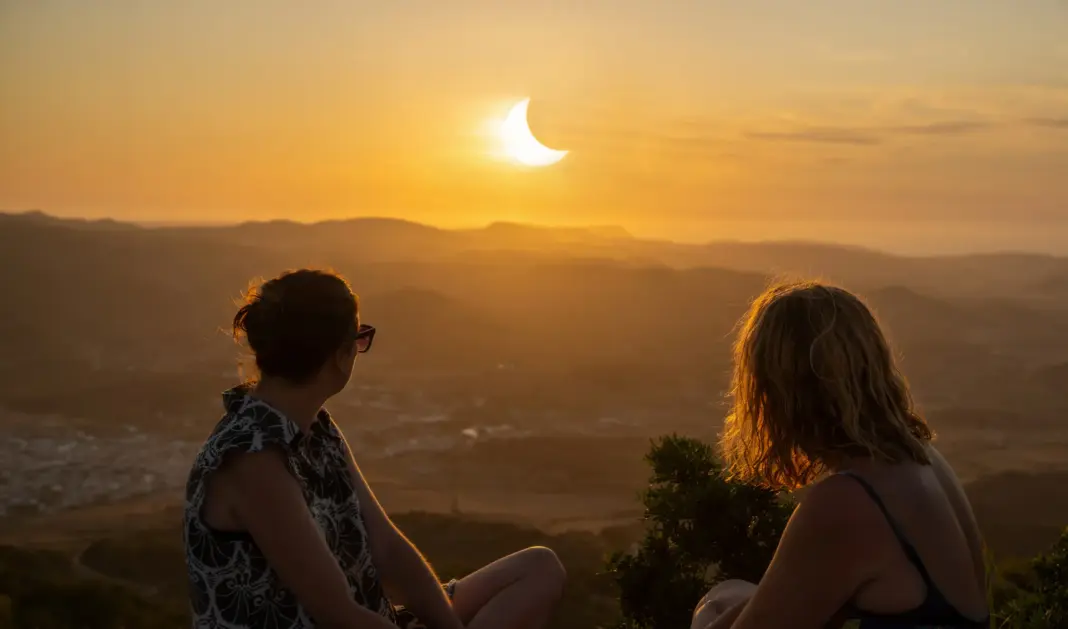 Meet the Umbraphiles Who Chase Eclipses Around the World Meet the Umbraphiles Who Chase Eclipses Around the World