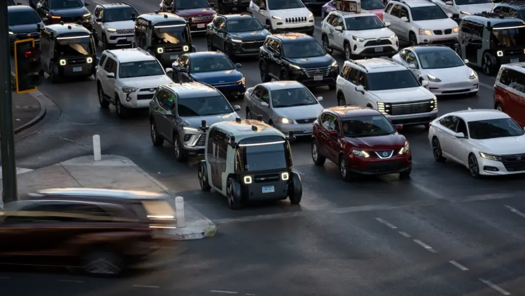 Zoox to start charging for robotaxi rides in Las Vegas Zoox to start charging for robotaxi rides in Las Vegas