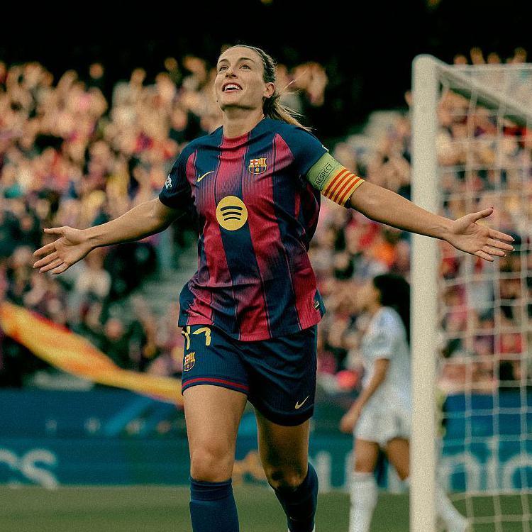 Alexia Putellas celebrating with Barcelona