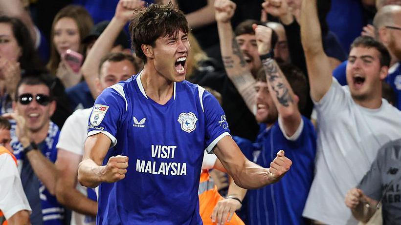 Cardiff City's Rubin Colwill celebrates