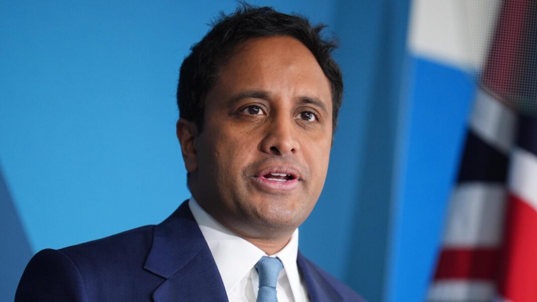 Conservatives pledge to ban foreign nationals from social housing Conservatives pledge to ban foreign nationals from social housing