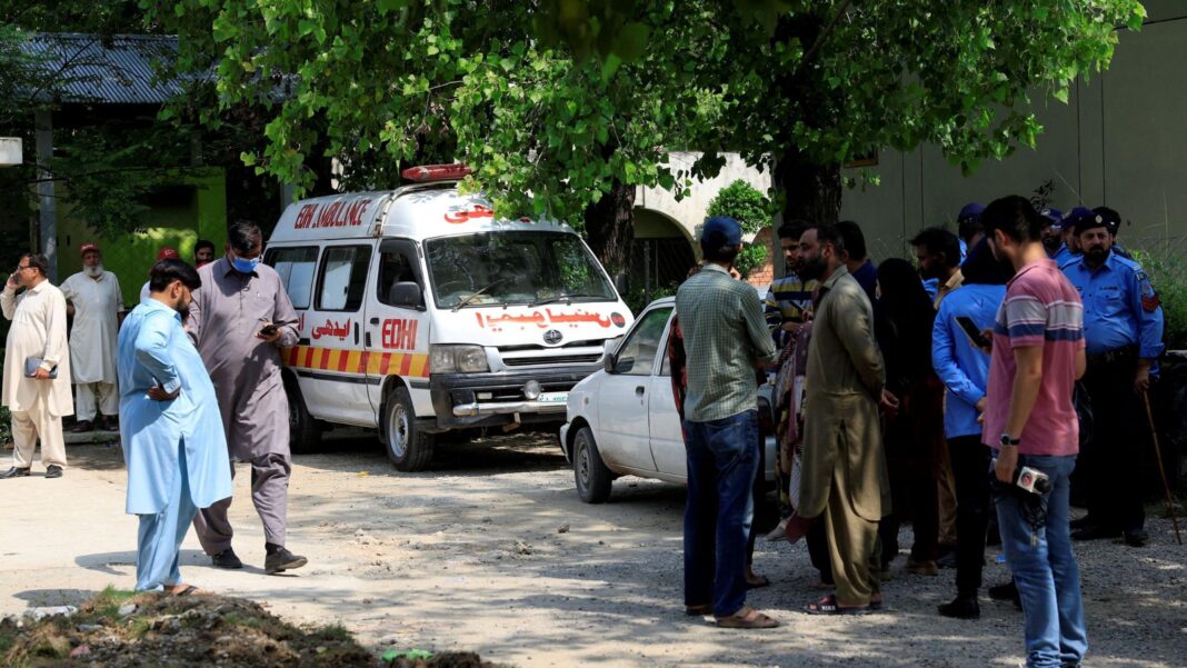 At least 14 babies die in Pakistan hospital fire At least 14 babies die in Pakistan hospital fire