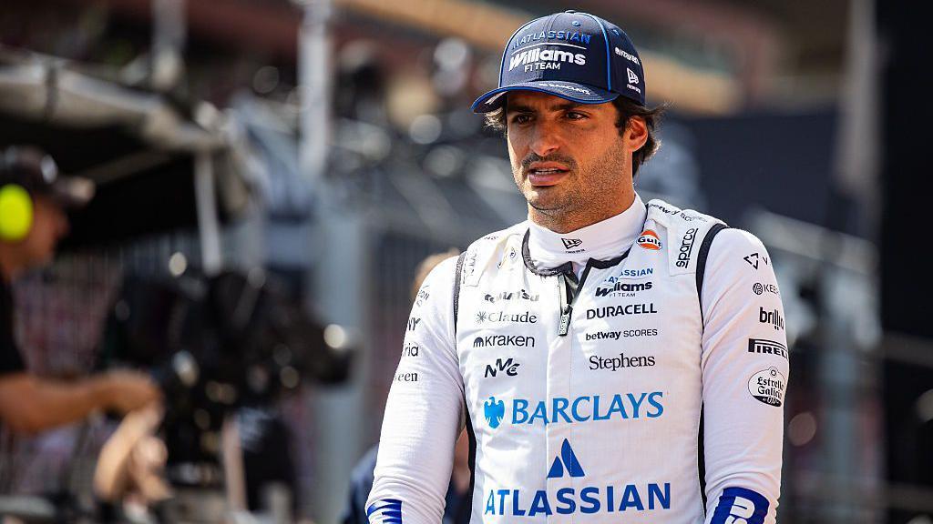 ‘Leader’ Sainz commits to Williams with new deal ‘Leader’ Sainz commits to Williams with new deal