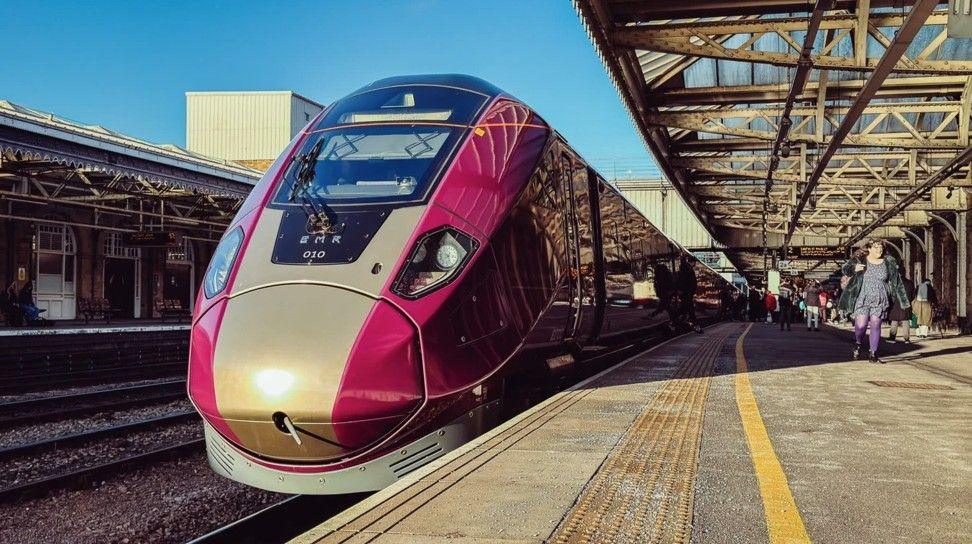 An Aurora Class 810 train at a station in the East Midlands.