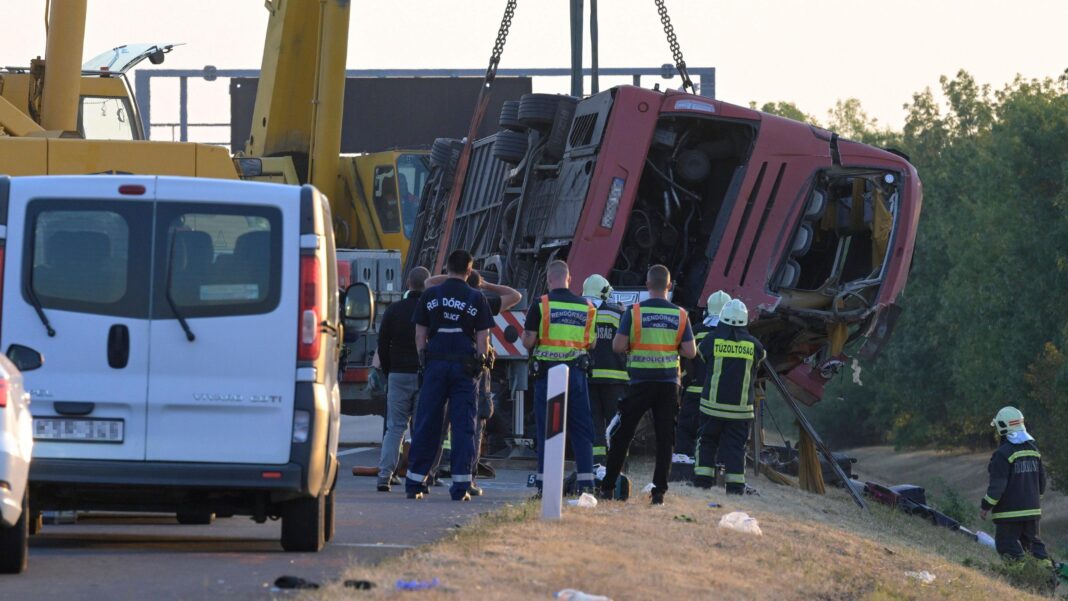 Twelve killed as Polish bus veers off Hungarian motorway Twelve killed as Polish bus veers off Hungarian motorway