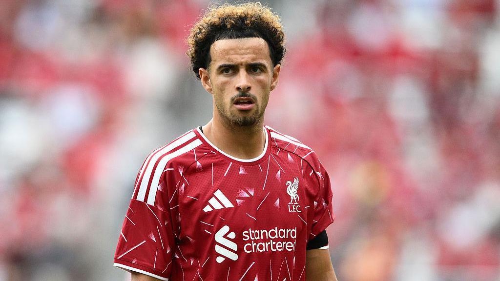 Inter complete £30m deal for Liverpool’s Jones Inter complete £30m deal for Liverpool’s Jones