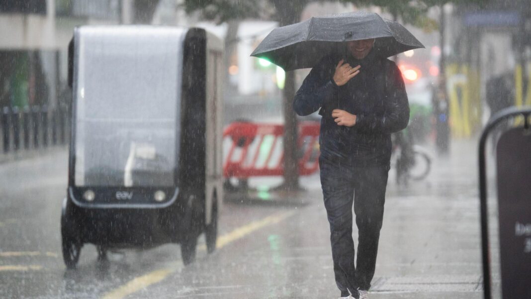 Thunderstorm warnings issued for parts of UK with flash flooding expected Thunderstorm warnings issued for parts of UK with flash flooding expected